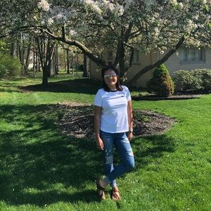 Meet your Posher, Lisa